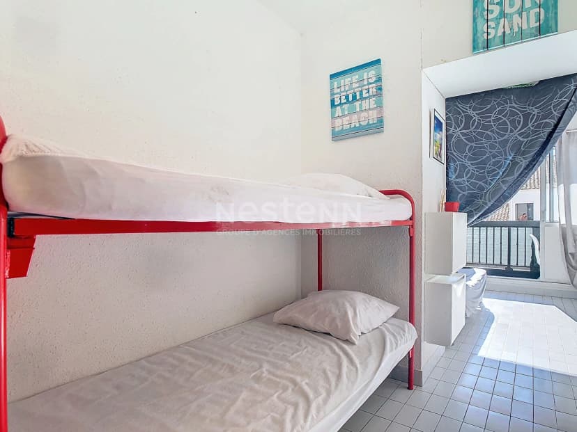 thumbnail of estate's photo