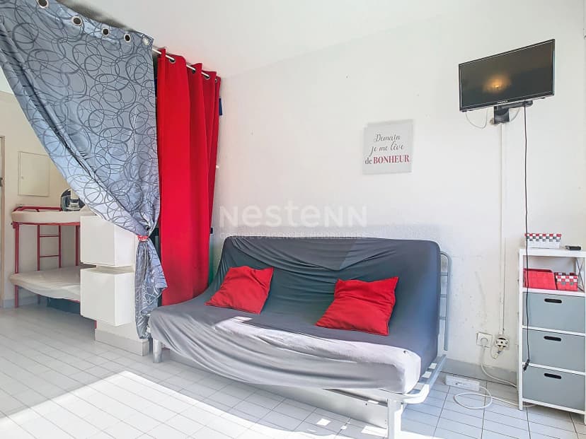 thumbnail of estate's photo