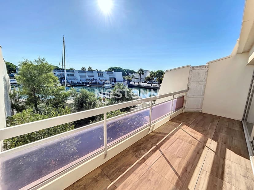 thumbnail of estate's photo