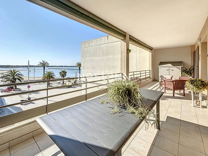 thumbnail of estate's photo