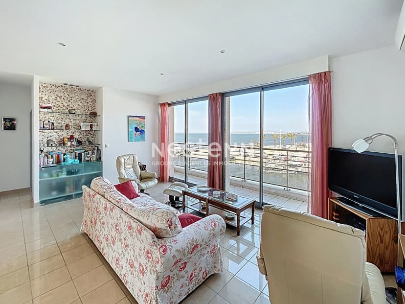 thumbnail of estate's photo