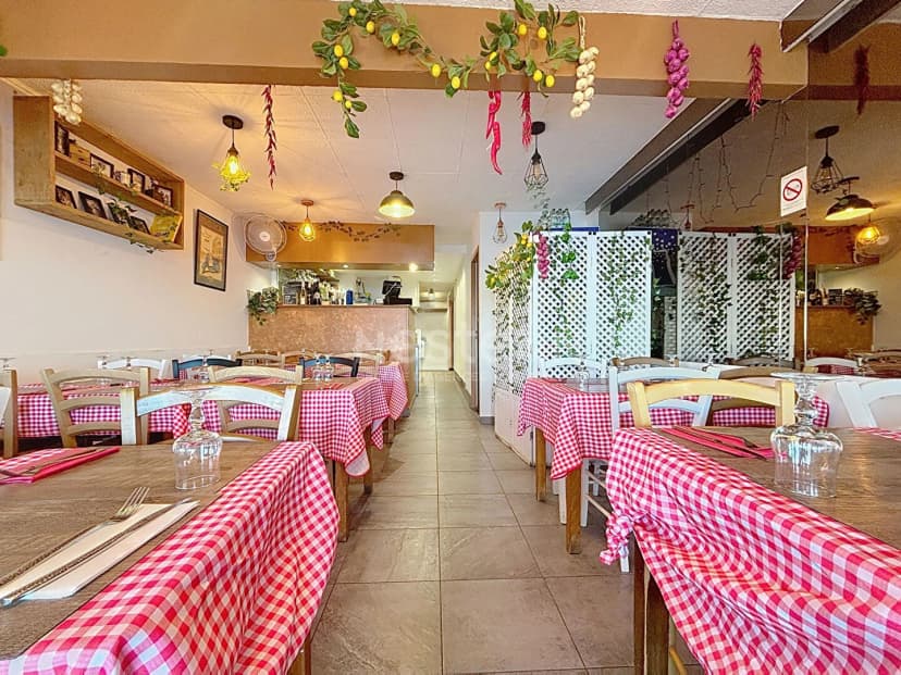 thumbnail of estate's photo