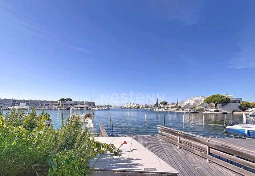 thumbnail of estate's photo