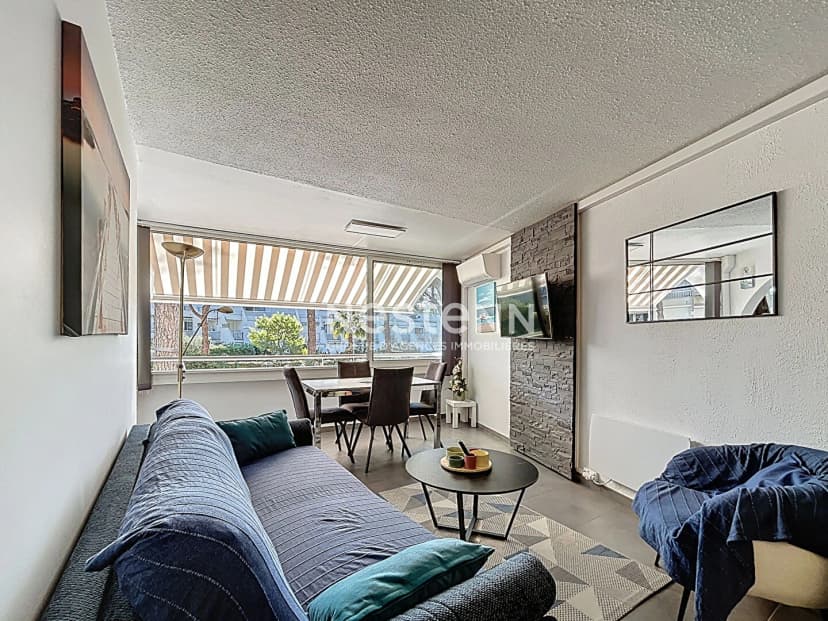 thumbnail of estate's photo