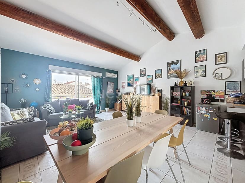 thumbnail of estate's photo