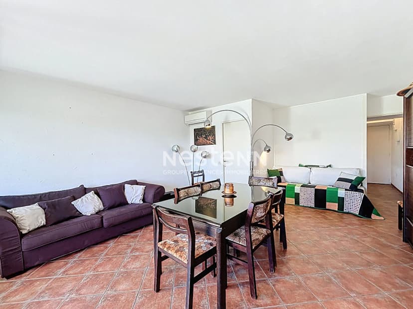 thumbnail of estate's photo