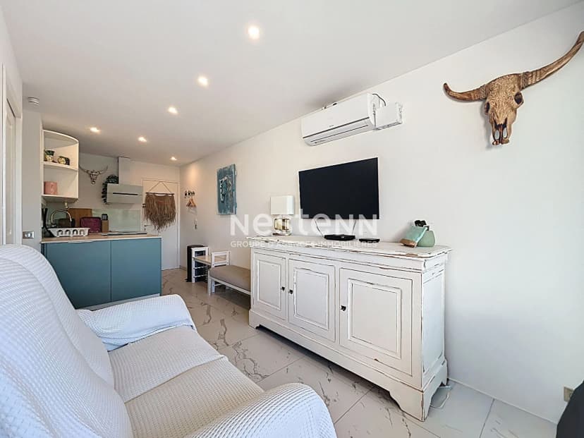 thumbnail of estate's photo