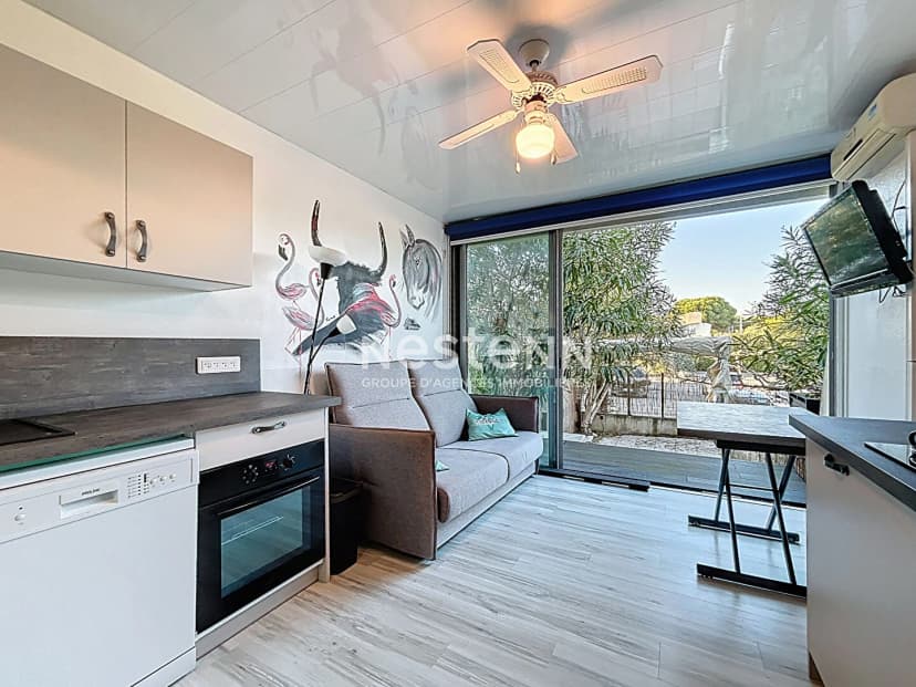 thumbnail of estate's photo