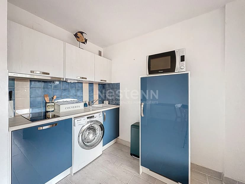 thumbnail of estate's photo