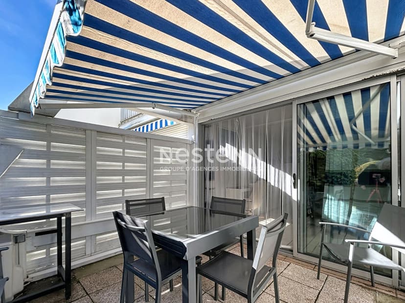 thumbnail of estate's photo