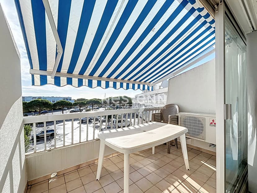 thumbnail of estate's photo