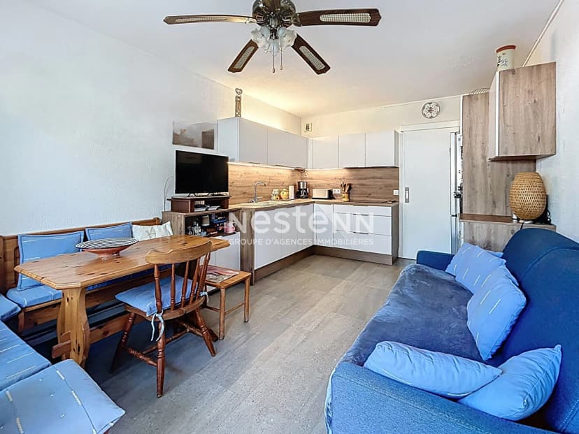 thumbnail of estate's photo