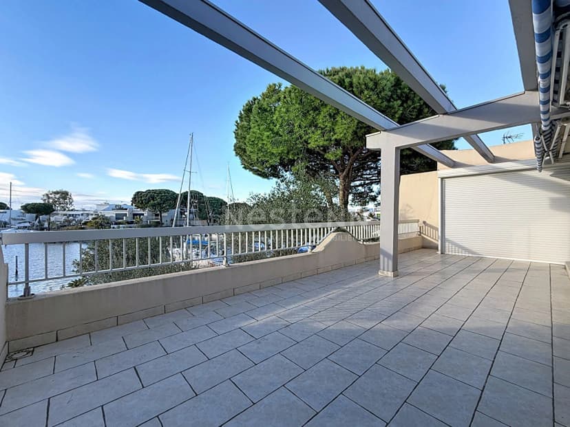 thumbnail of estate's photo