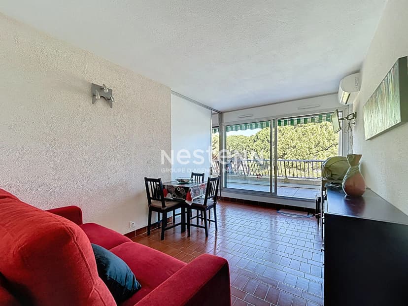 thumbnail of estate's photo