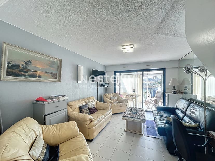 thumbnail of estate's photo