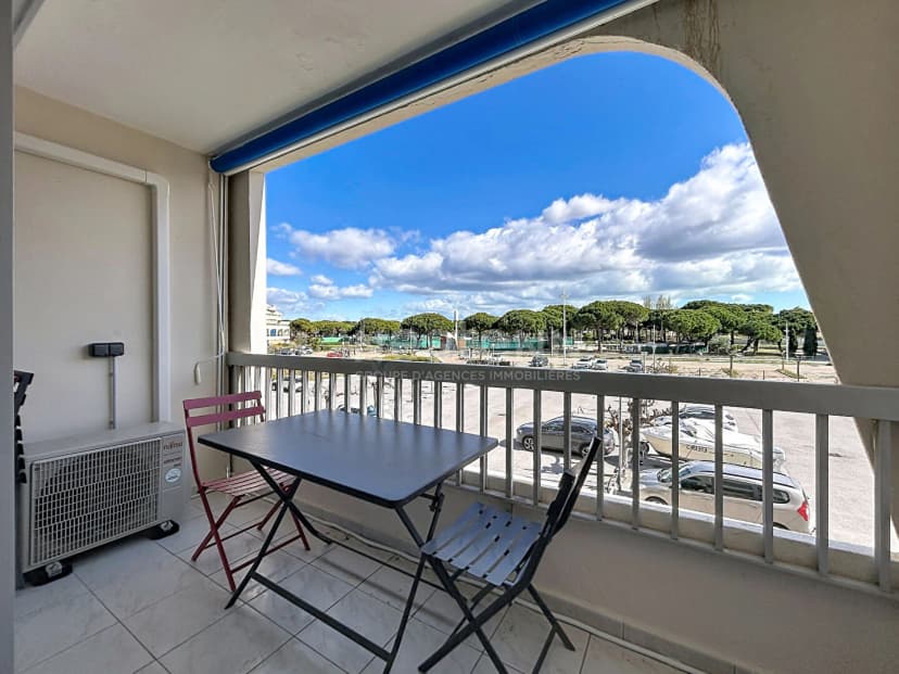 thumbnail of estate's photo