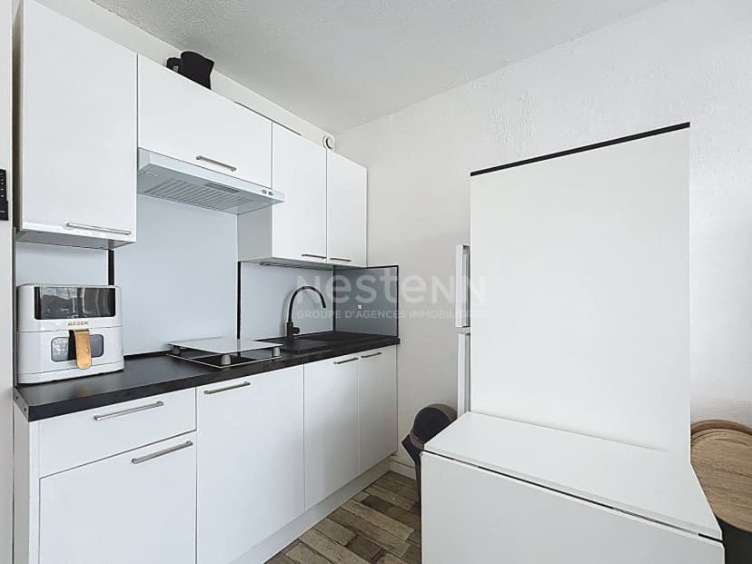 thumbnail of estate's photo