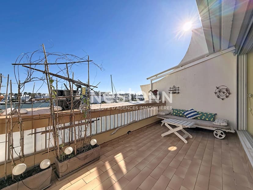 thumbnail of estate's photo