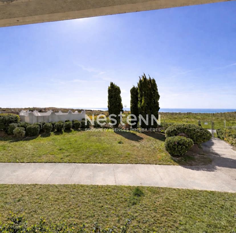 thumbnail of estate's photo