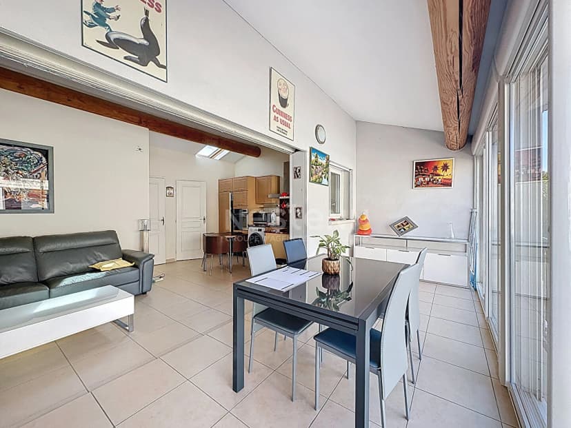 thumbnail of estate's photo