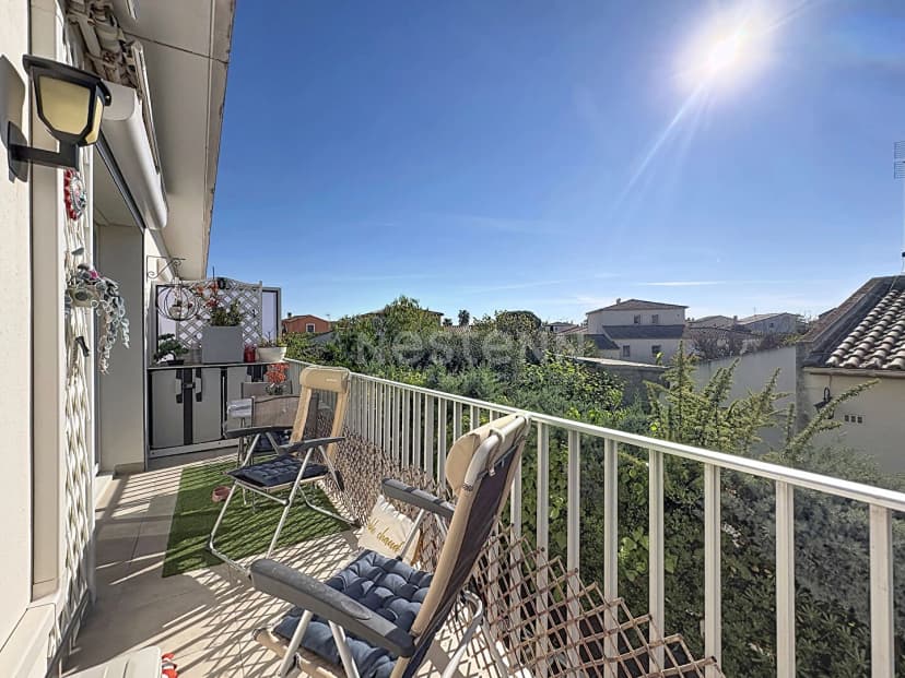 thumbnail of estate's photo