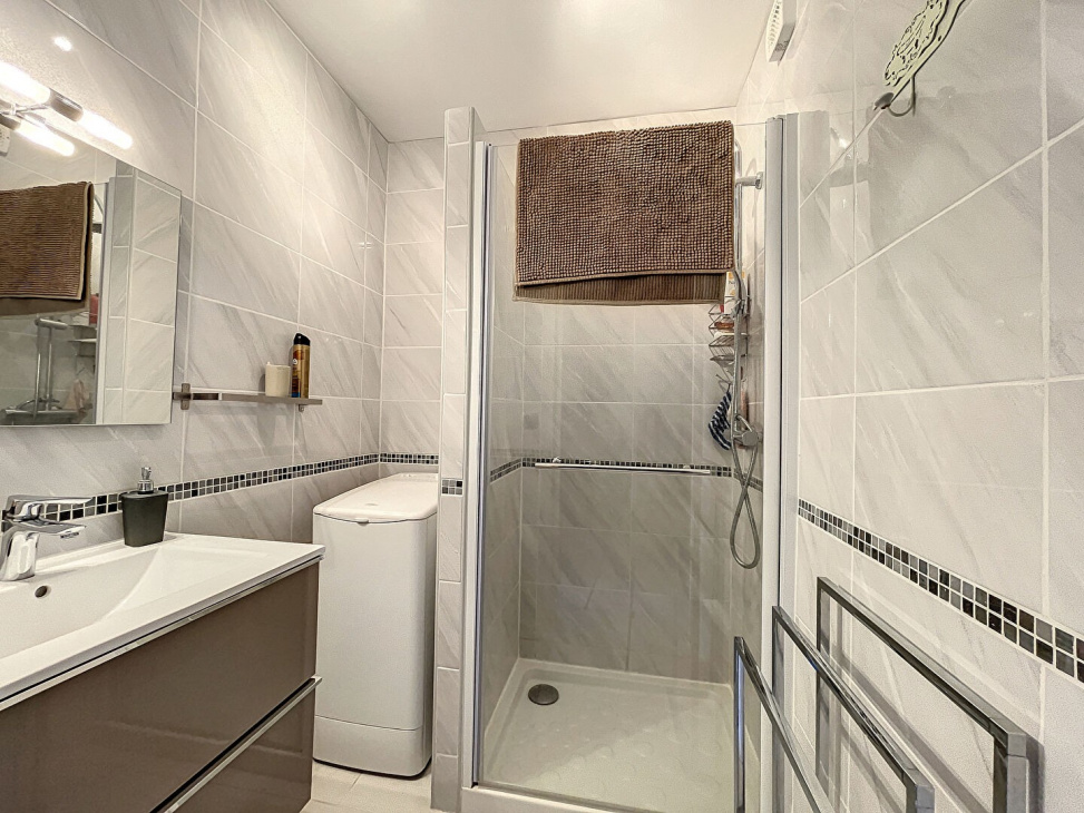 MARINAS AGENCE, VENTE Studios et T1, réf : 2013 / 720659