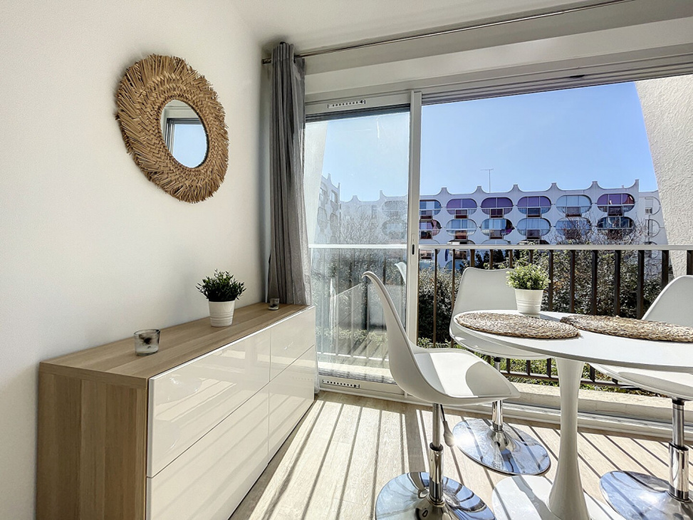 MARINAS AGENCE, VENTE Studios et T1, réf : 2013 / 720934