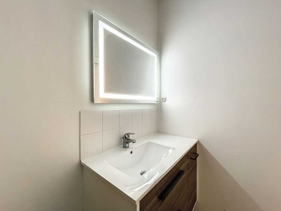MARINAS AGENCE, VENTE Studios et T1, réf : 2013 / 720934