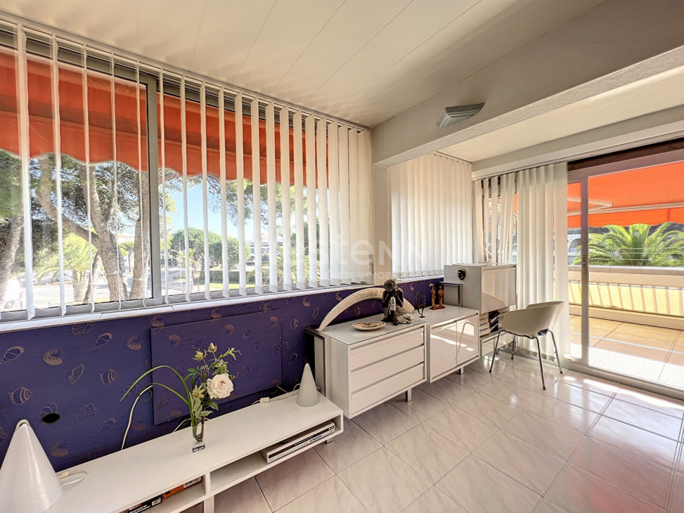 MARINAS AGENCE, VENTE Studios et T1, réf : 2013 / 720987