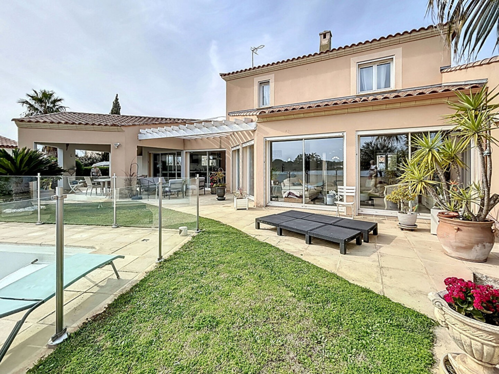 MARINAS AGENCE, Vente villas