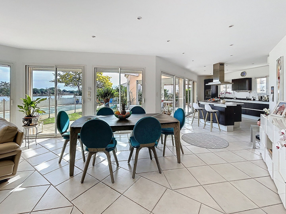 MARINAS AGENCE, VENTE Villas, réf : 2013 / 724261